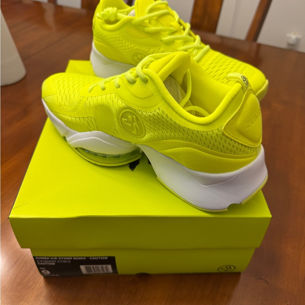 Zumba Air Stomp Remix ll - Yellow
